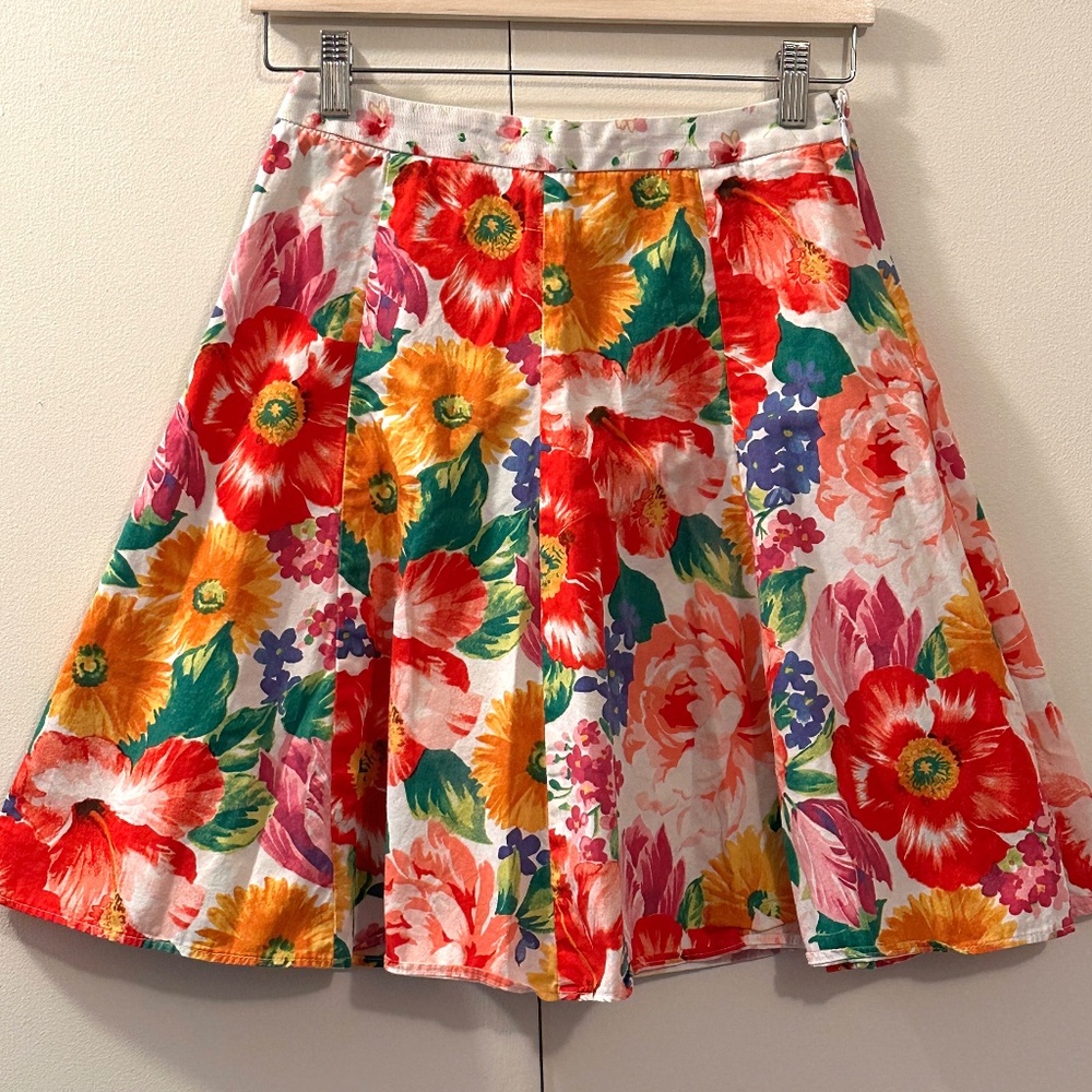 Dolce and Gabbana Linen Floral Skirt, Size 26